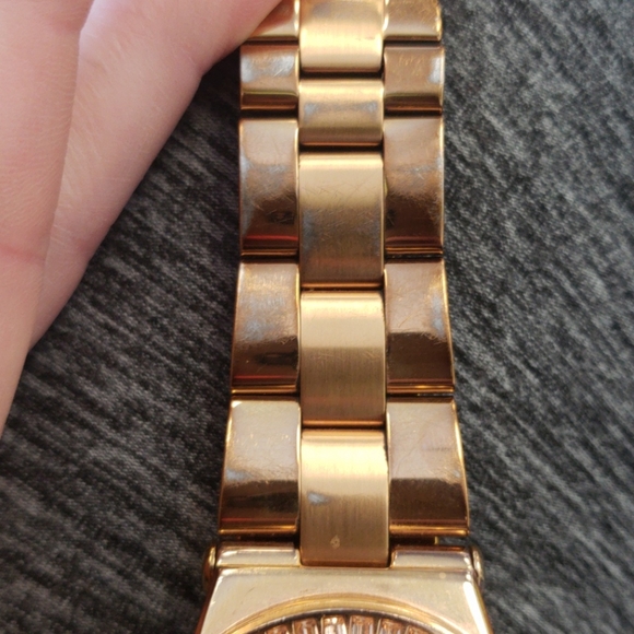 Watch - Picture 2 of 2